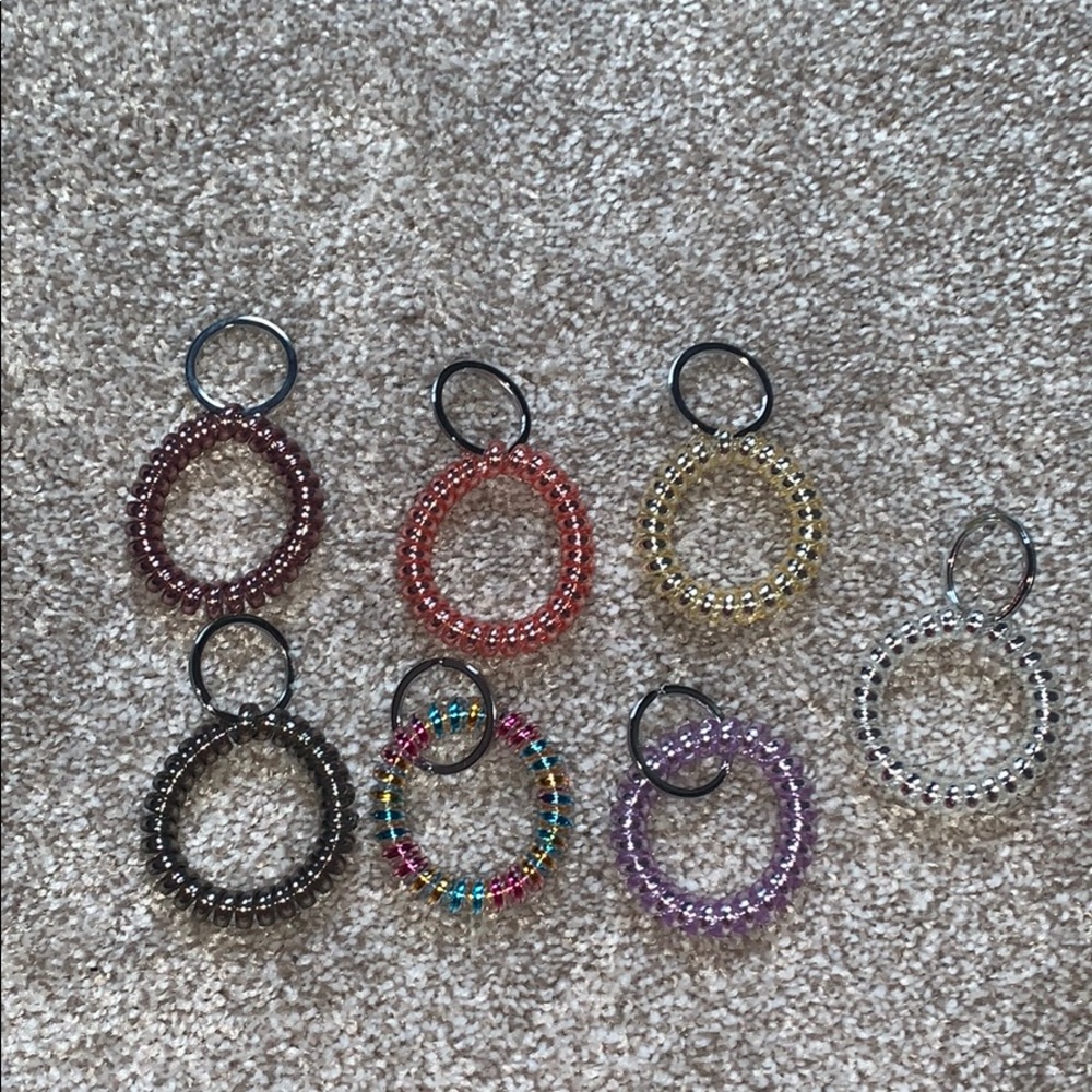 7 Spiral Keychains